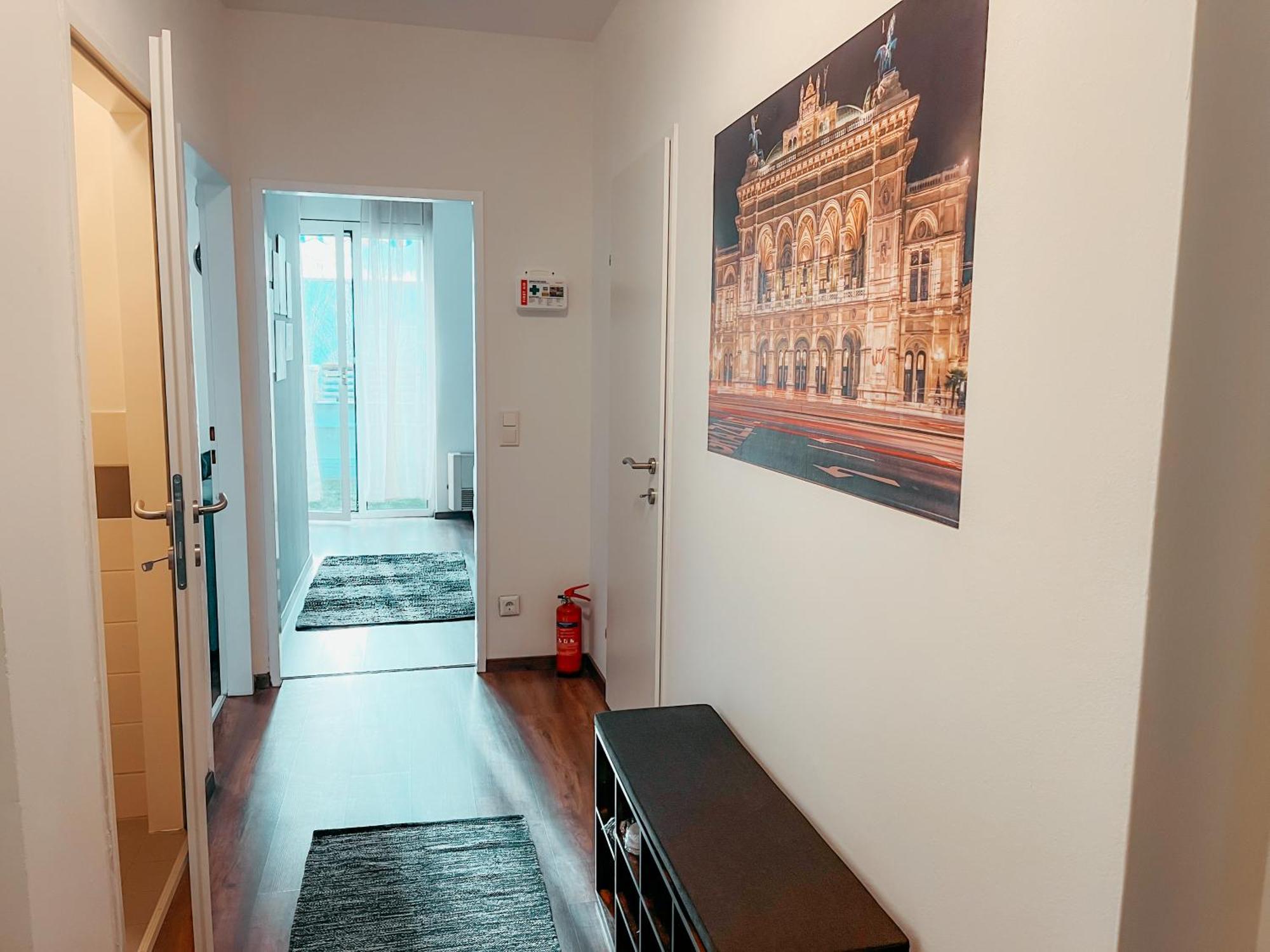 Shopping Center 3 * Vienne